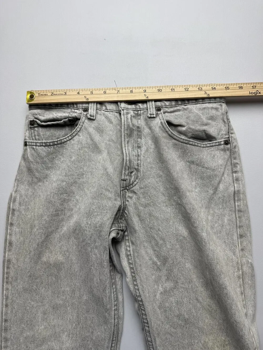 Vintage Levis Jeans Mens 32x32 Gray Acid Wash Denim Straight Distressed USA VTG